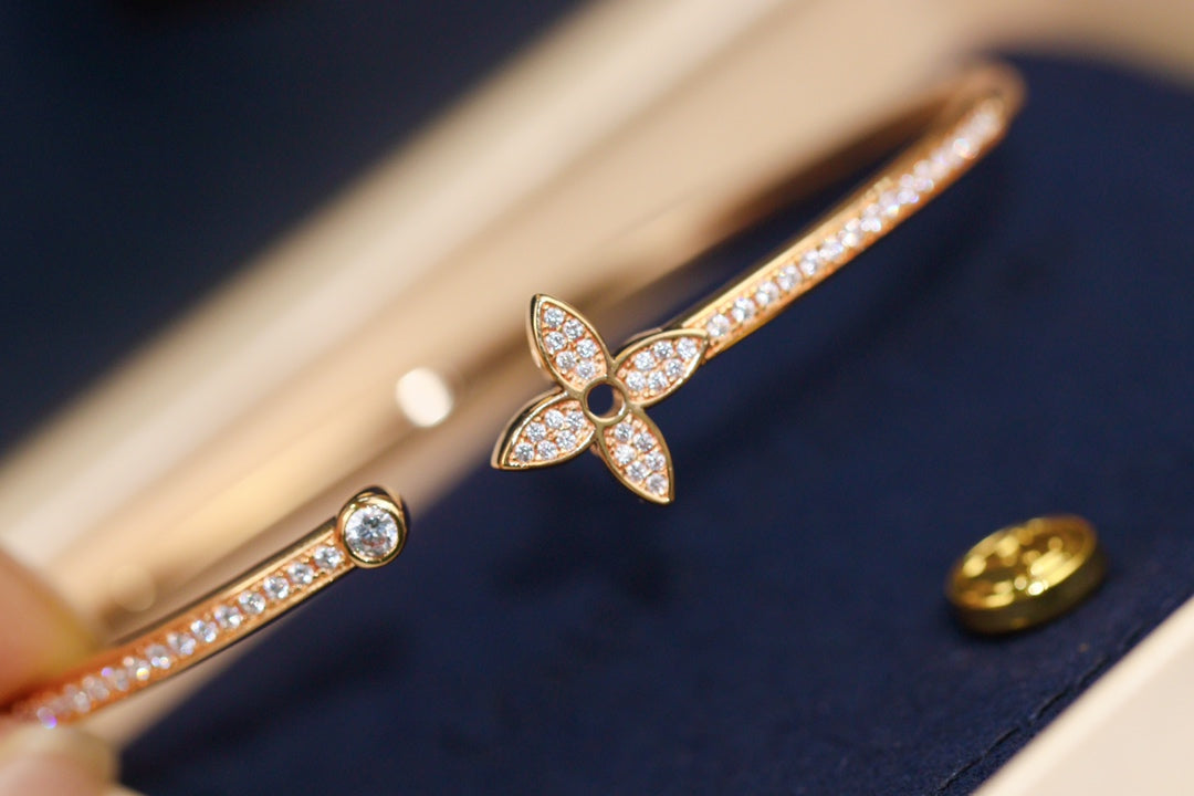 [Solara Jewelry ]IDYLLE ROSÉGOLD-ARMBAND OFFEN DIAMANTBESETZT