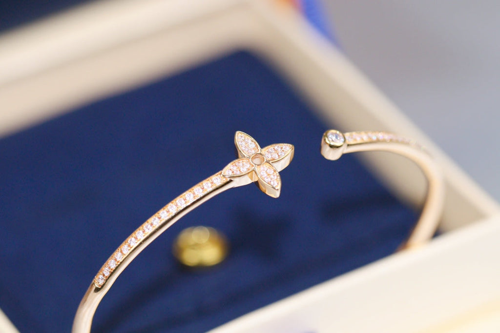 [Solara Jewelry ]IDYLLE ROSÉGOLD-ARMBAND OFFEN DIAMANTBESETZT