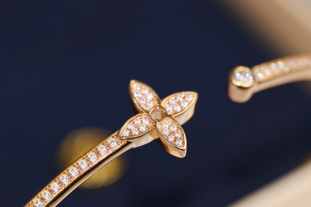 [Solara Jewelry ]IDYLLE ROSÉGOLD-ARMBAND OFFEN DIAMANTBESETZT