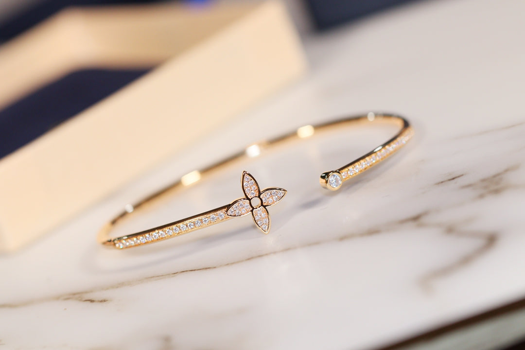 [Solara Jewelry ]IDYLLE GOLD オープンブレスレット ダイヤモンドパヴェ