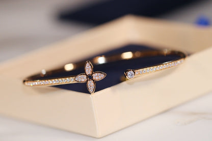 [Solara Jewelry ]IDYLLE GOLD オープンブレスレット ダイヤモンドパヴェ