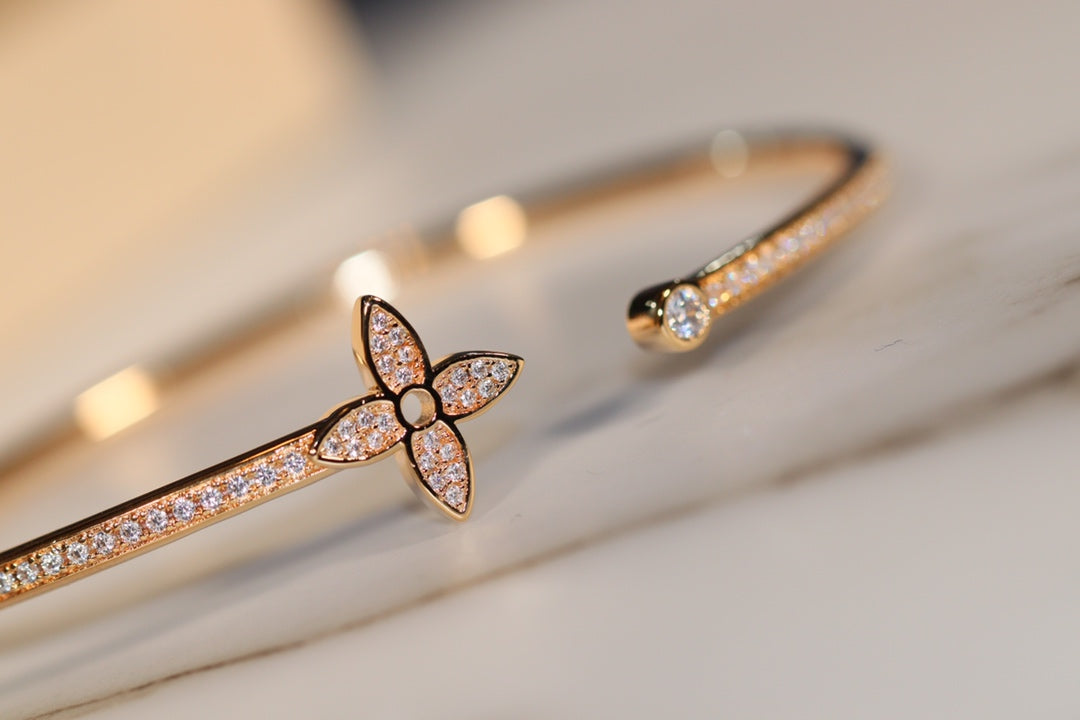 [Solara Jewelry ]IDYLLE GOLD オープンブレスレット ダイヤモンドパヴェ
