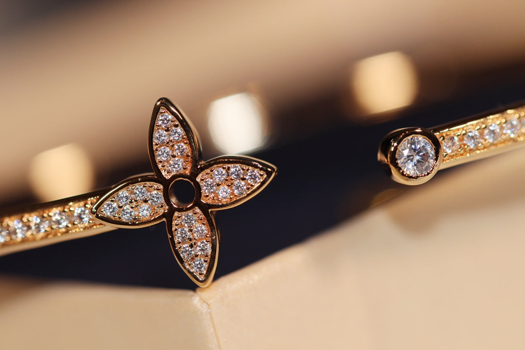 [Solara Jewelry ]IDYLLE GOLD オープンブレスレット ダイヤモンドパヴェ