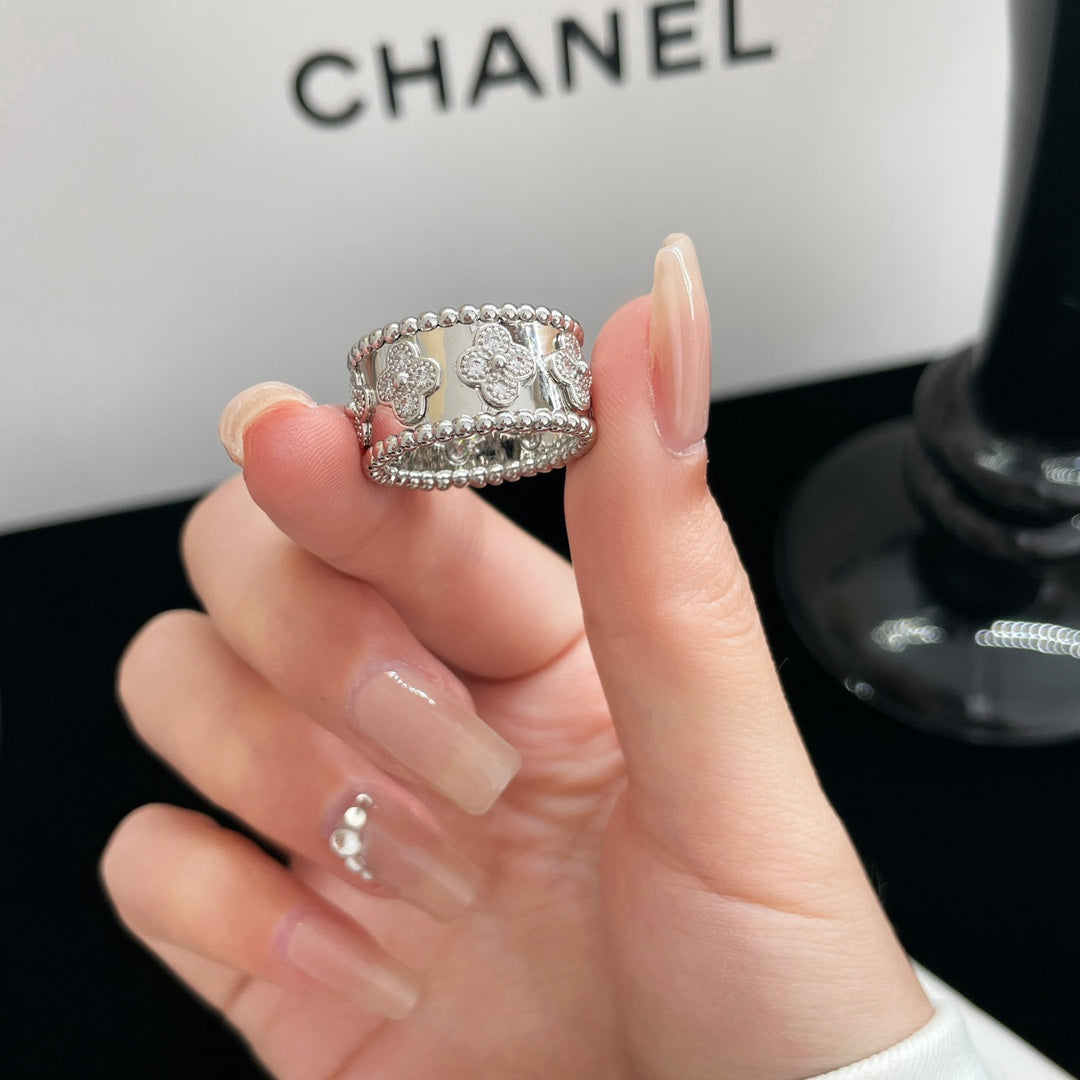 [Solara Jewelry ]PERLEE DIAMOND LARGE RING