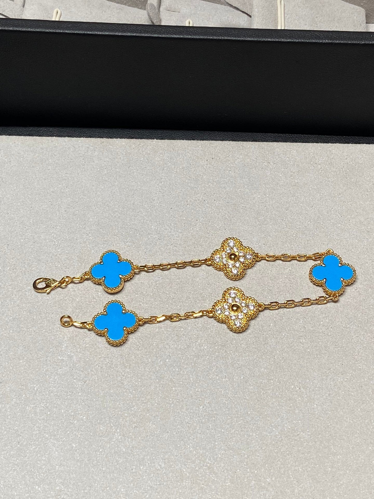 [Solara Jewelry ]クローバー 5モチーフ ブルーカルセドニー ダイヤモンド ゴールドブレスレット