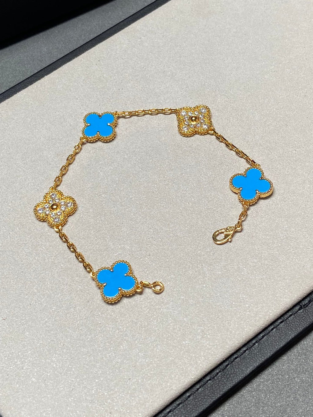 [Solara Jewelry ]クローバー 5モチーフ ブルーカルセドニー ダイヤモンド ゴールドブレスレット