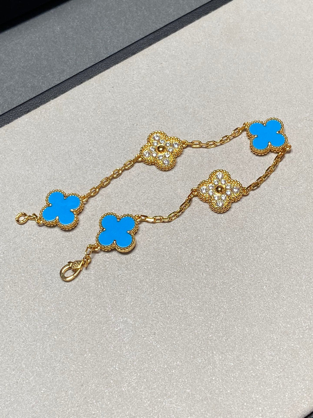 [Solara Jewelry ]クローバー 5モチーフ ブルーカルセドニー ダイヤモンド ゴールドブレスレット