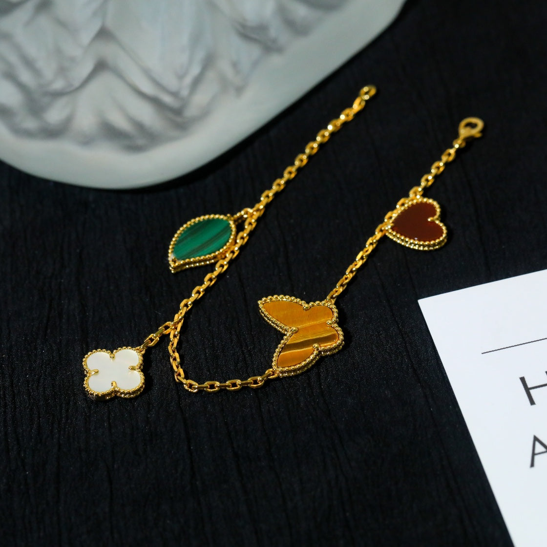 [Solara Jewelry ]ラッキースプリング 5モチーフ ゴールドブレスレット
