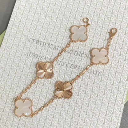 [Solara Jewelry ]KLEEBRACHLETT 5 MOTIV WEISSE PERLMUTT ROSEGOLD