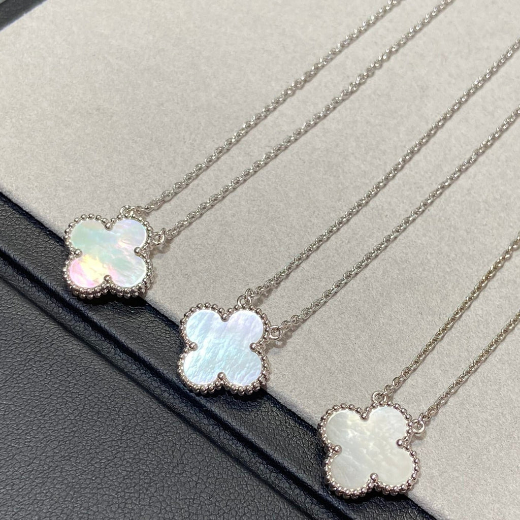 [Solara Jewelry ]CLOVER MEDIUM SILVER WHITE MOP NECKLACE