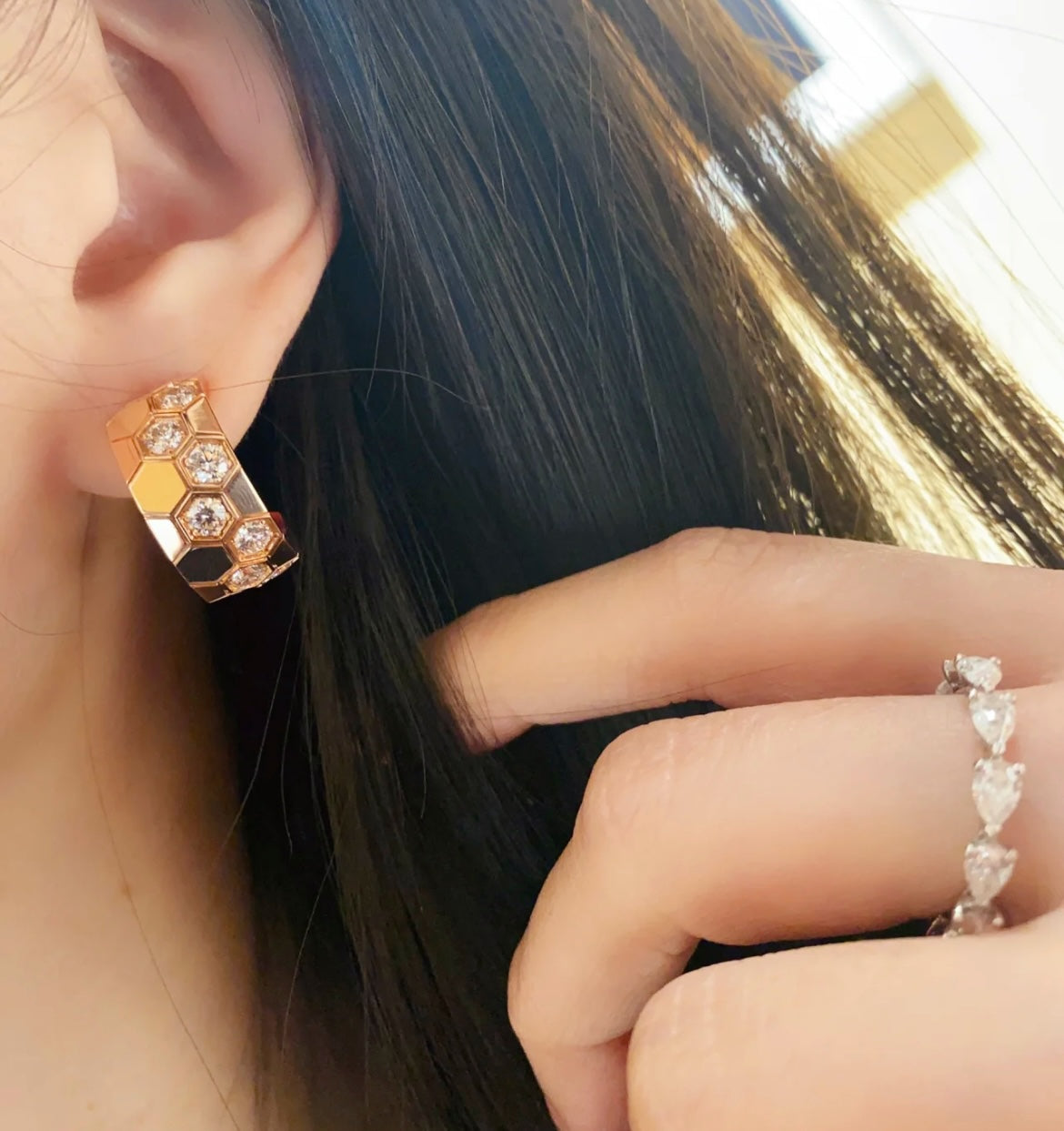 [Solara Jewelry ]BEE LOVE ダイヤモンドフープピアス