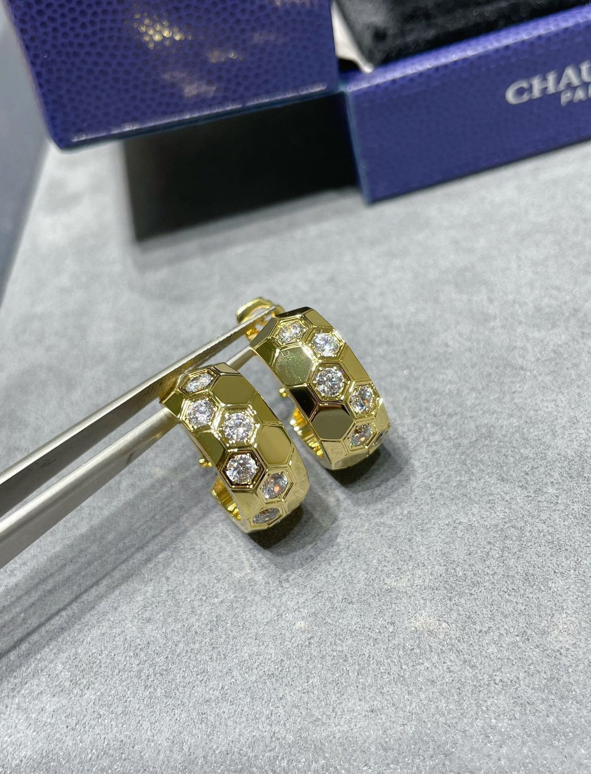 [Solara Jewelry ]BEE LOVE ダイヤモンドフープピアス