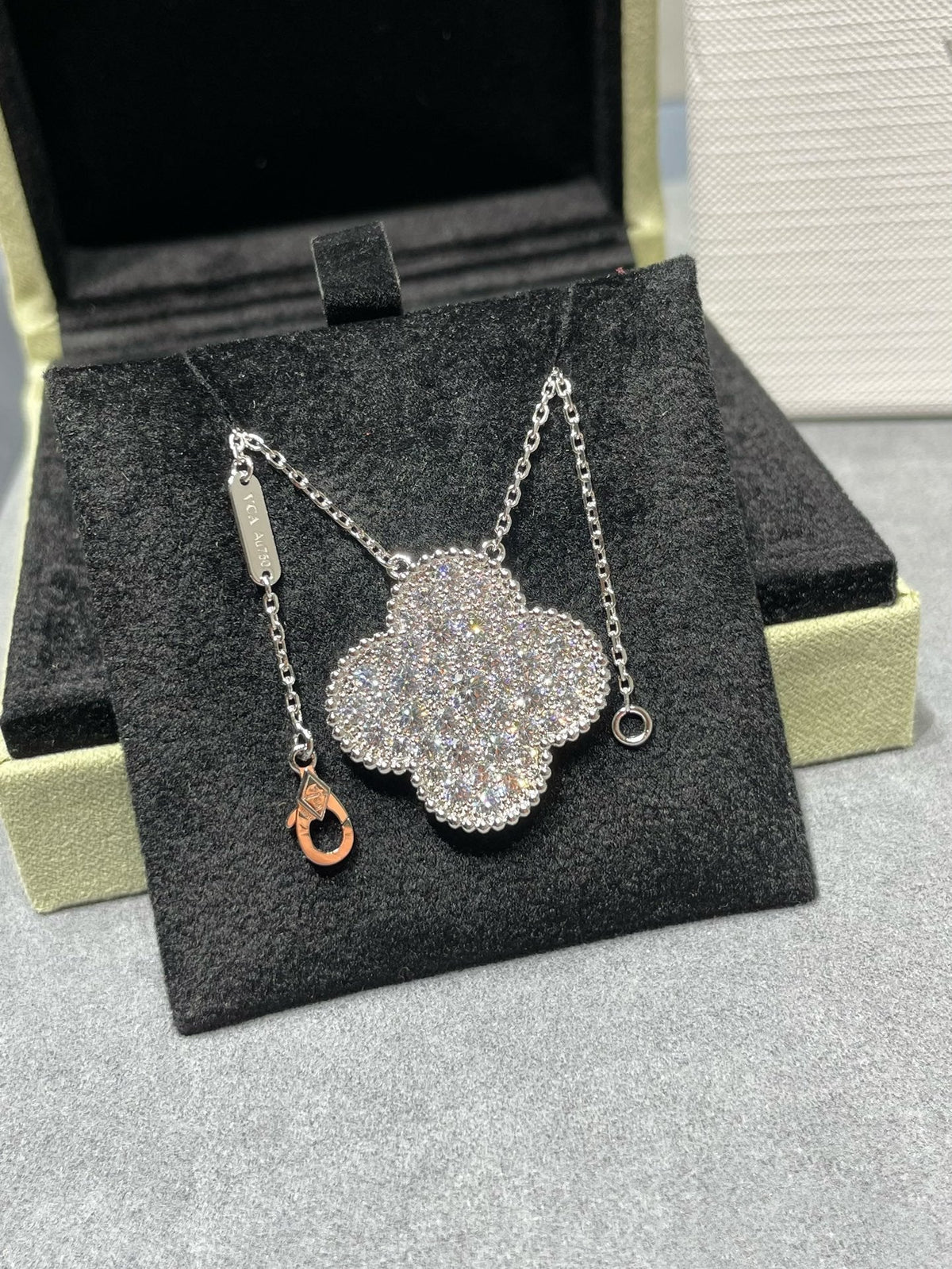 [Solara Jewelry] クローバー 25mm ラージペンダント ダイヤモンドパヴェ シルバーネックレス