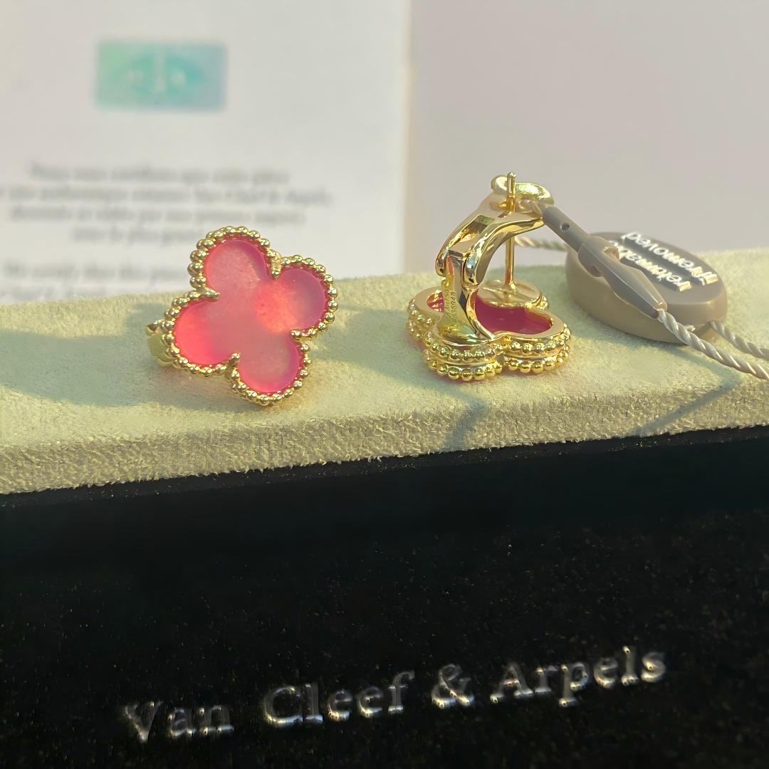 [Solara jewelry]NEW CLOVER 15MM PINK ENAMEL STUD EARRINGS