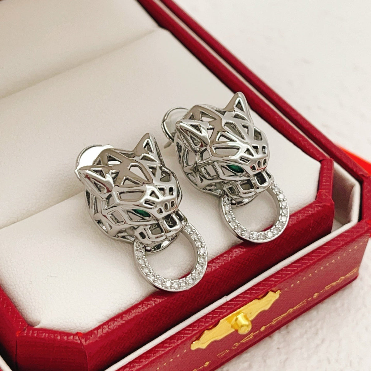 [Solara jewelry] Green Stone Stud Earrings