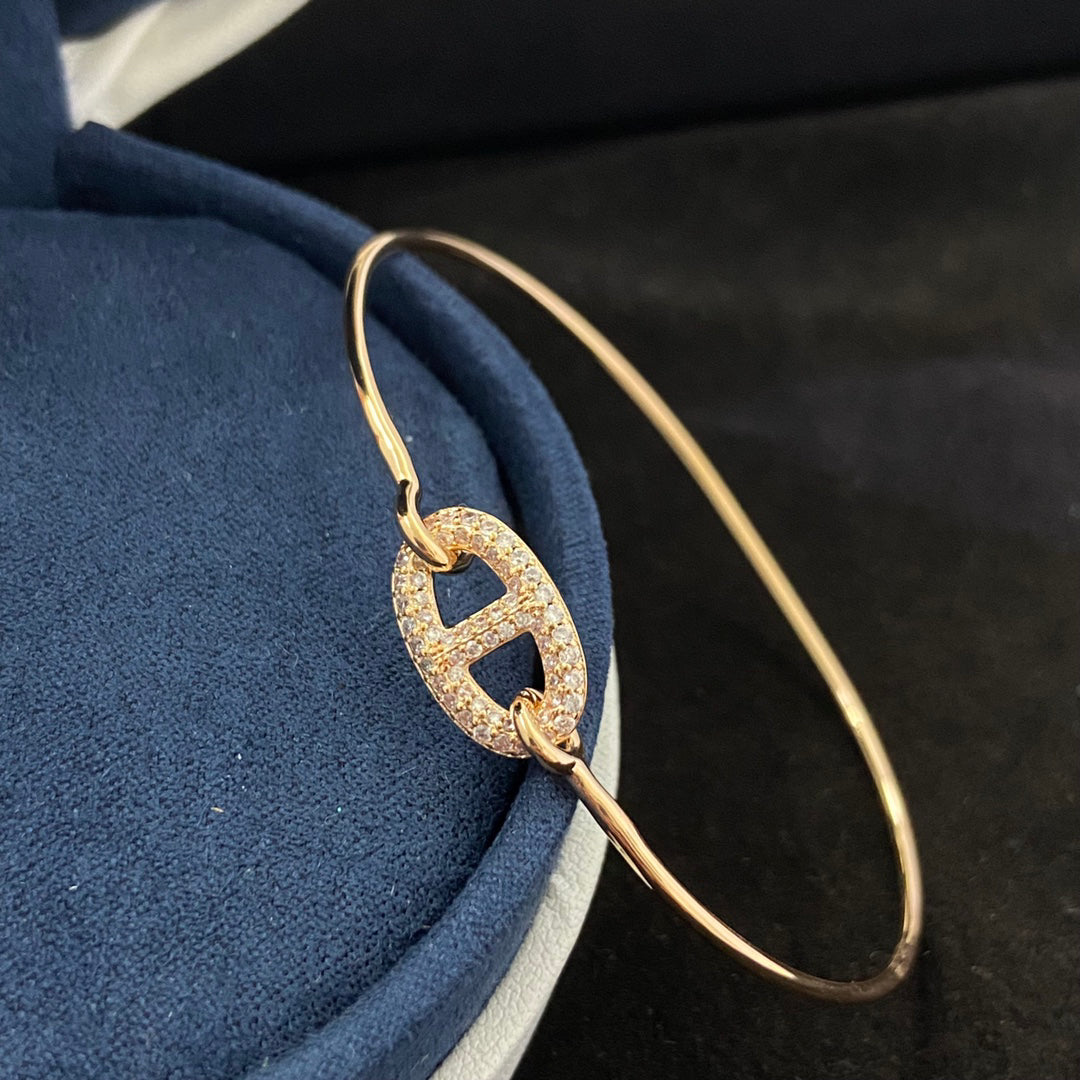 [Solara Jewelry ]H New Double Interlocking Hoop Pave Diamond Bracelet