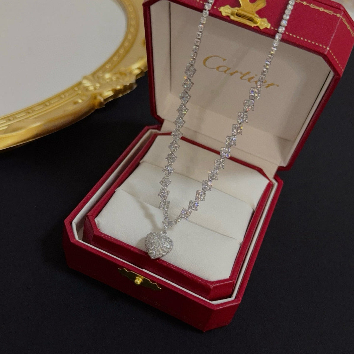 [Solara Jewelry ]LOVE Heart-Shaped Pave Diamond Pendant Necklace