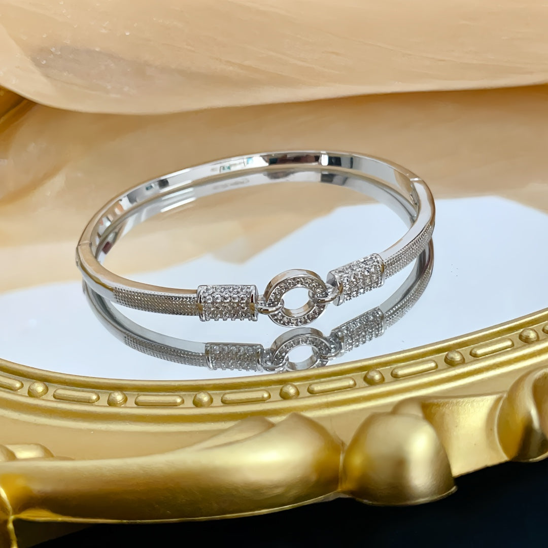 [Solara Schmuck ]CT Armreif mit Kristallakzenten und Kreisverschluss