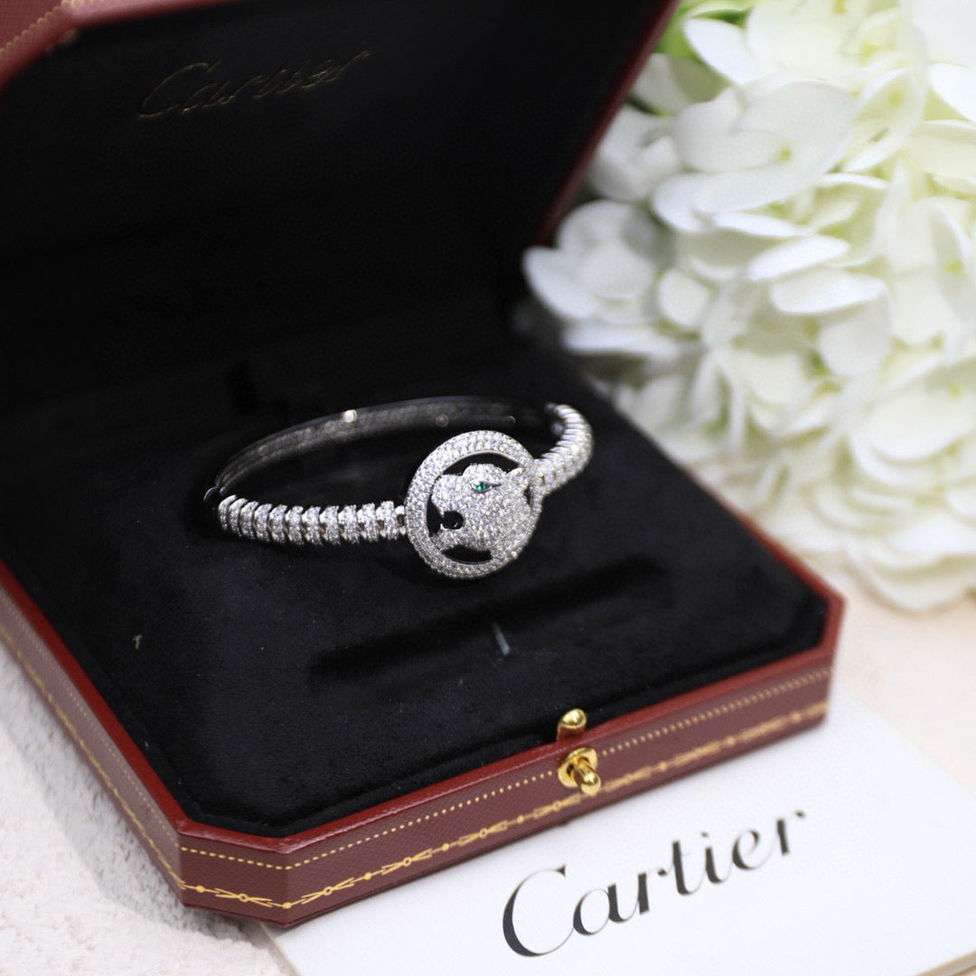 [Solara Jewelry] PANTHER MEDALLION PAVE BRACELET