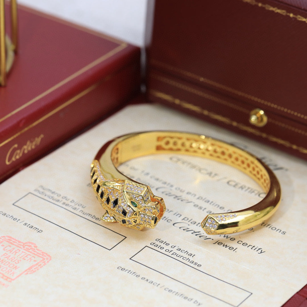 [Spira Jewelry]PAVE PANTHER HEAD OPEN BANGLE