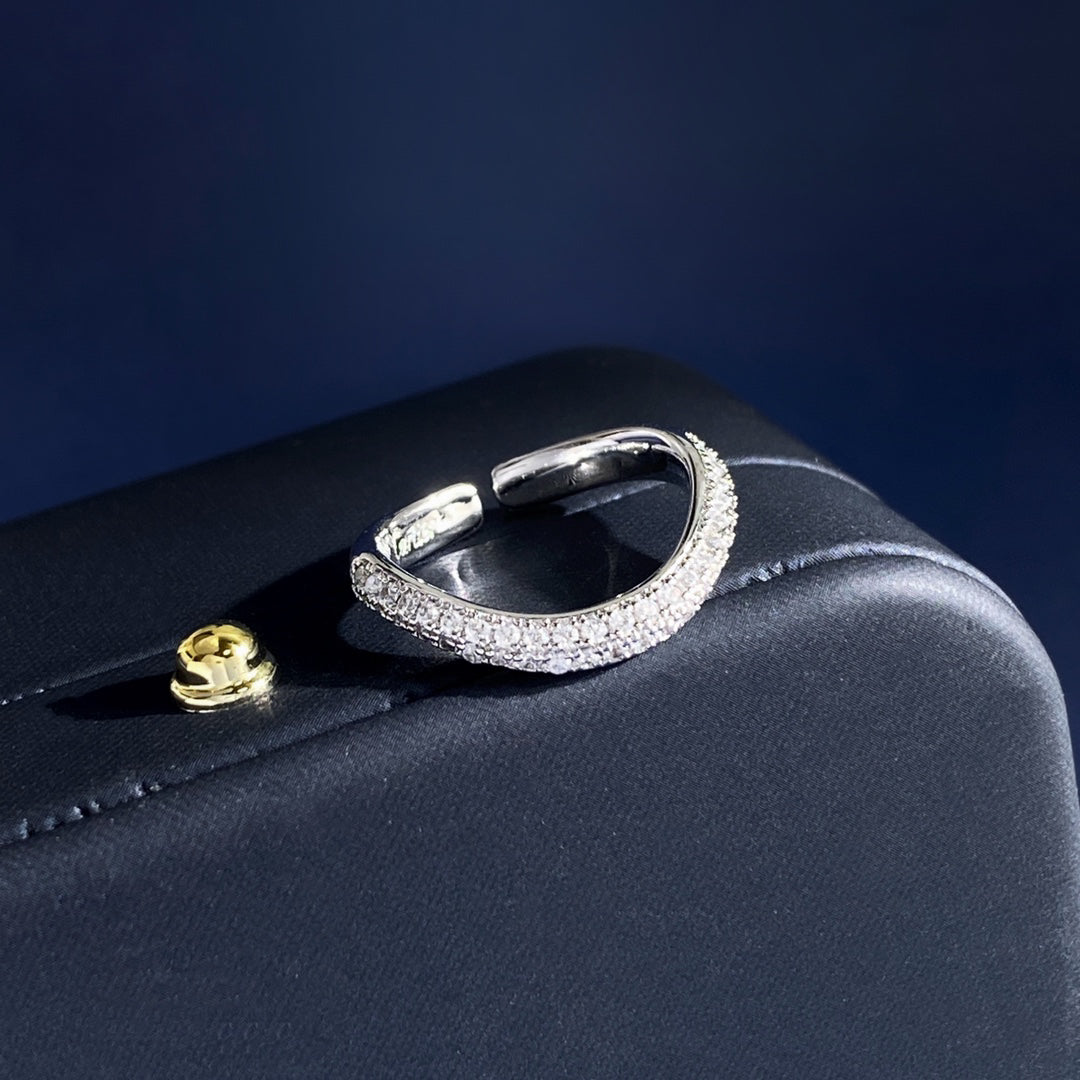 [Solara Jewelry ] CT Gebogener offener Bandring mit Diamantakzenten