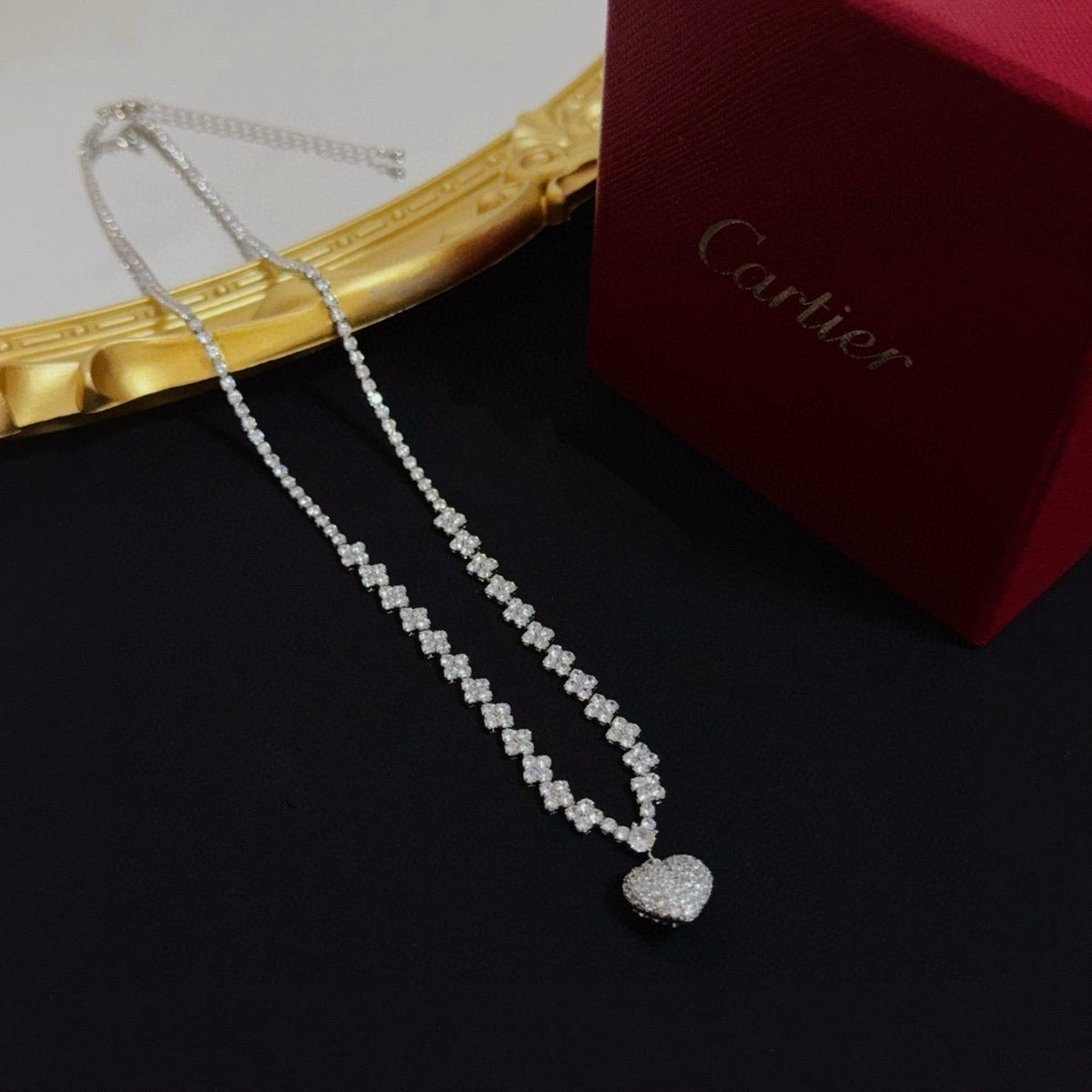 [Solara Jewelry ]LOVE Heart-Shaped Pave Diamond Pendant Necklace