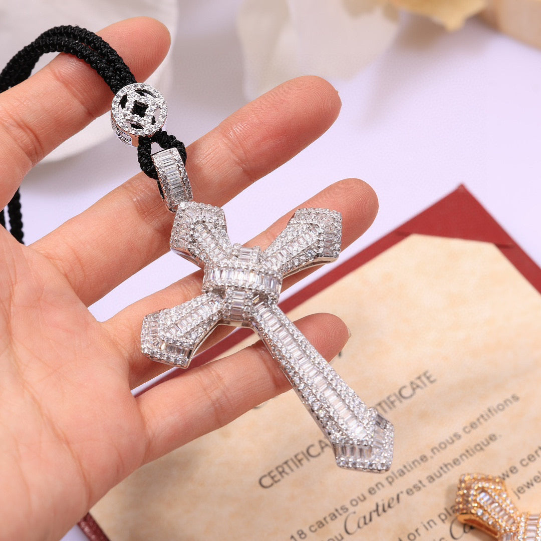 [Solara jewelry]Pave Cross Pendant Necklace image 4