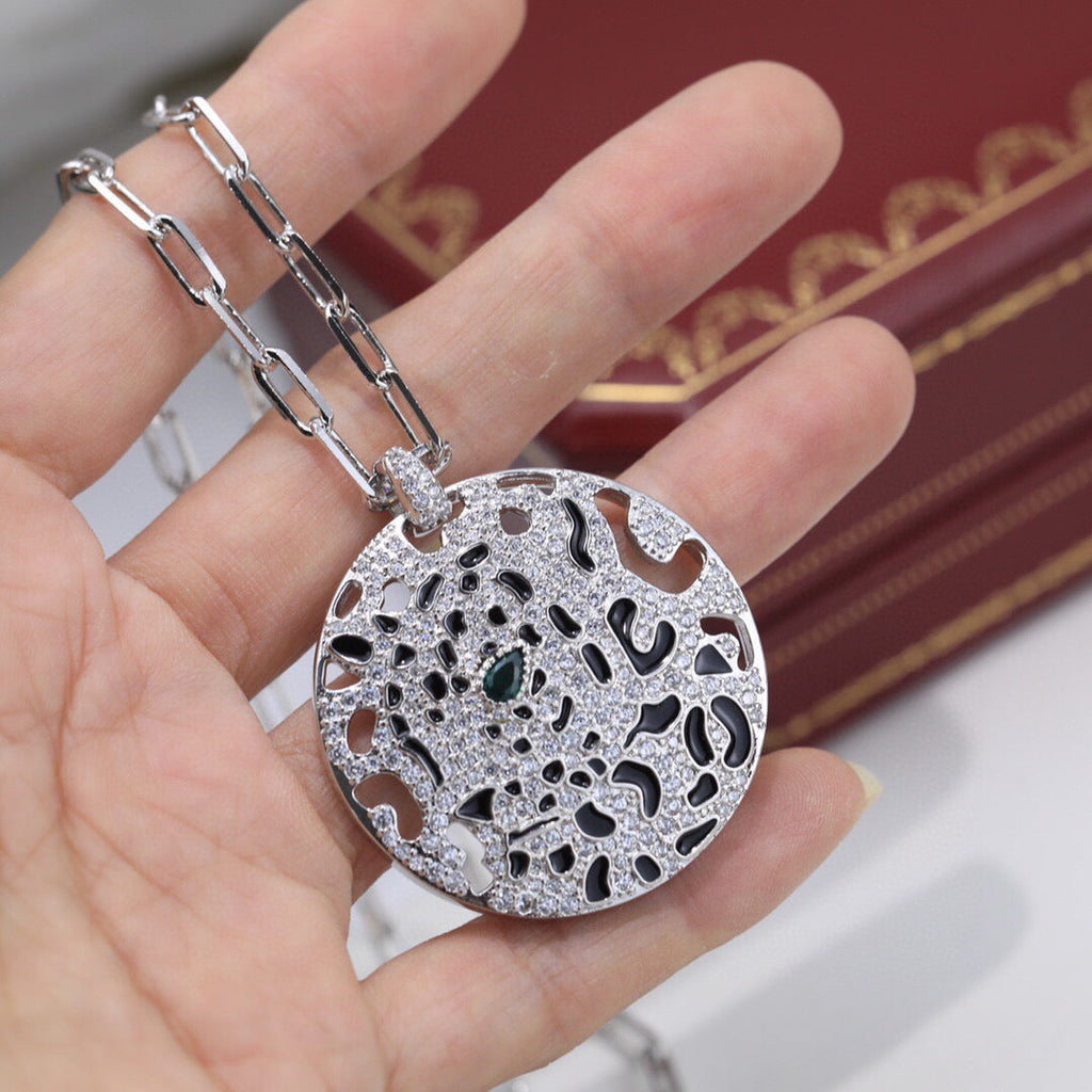 [Solara jewelry]Openwork Round Pendant Necklace image 6
