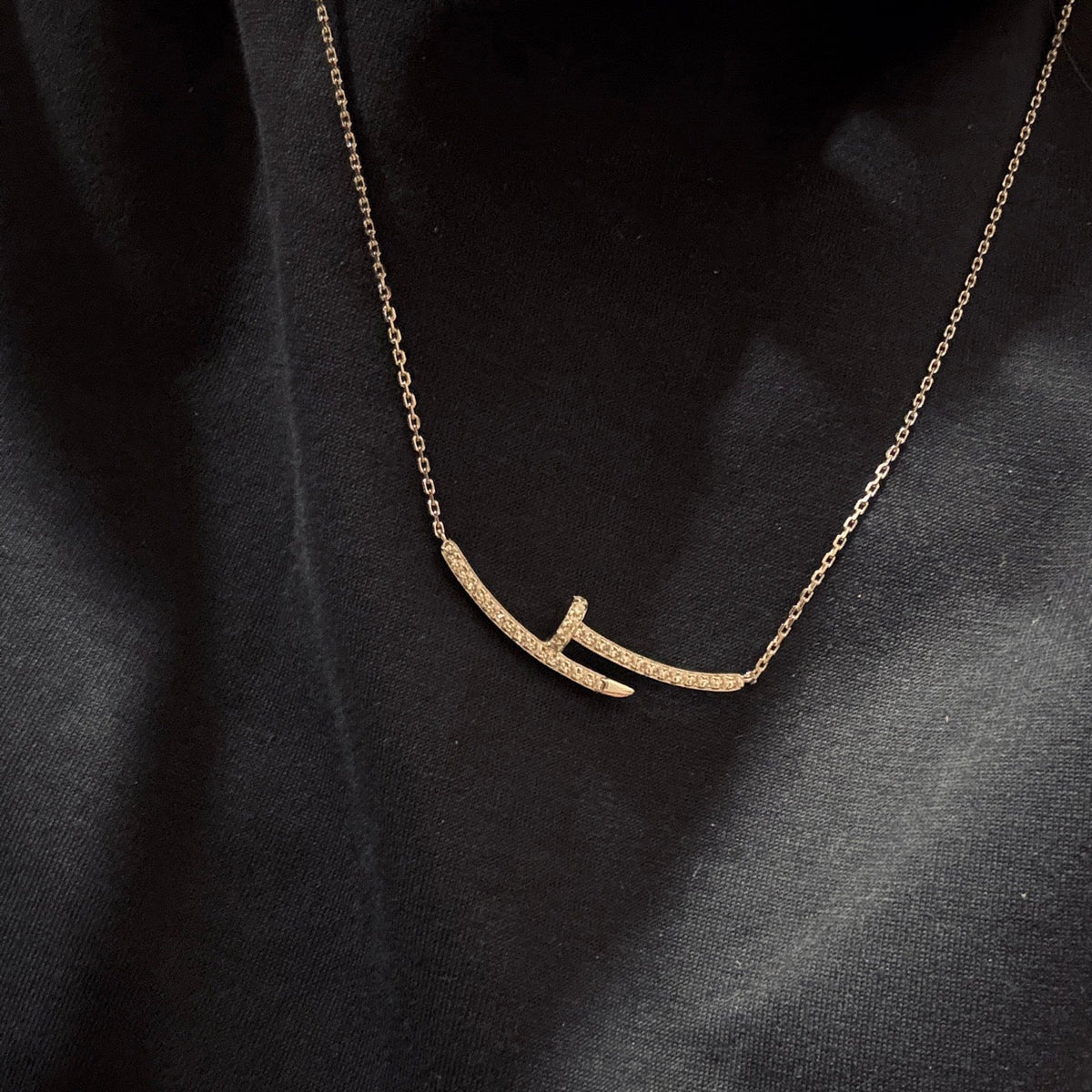 [Solara Jewelry ]LOVE New Juste a Clou Nail Full Diamond Pave Necklace