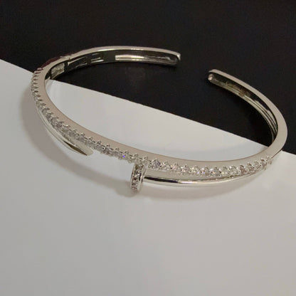[Solara Jewelry ]CT カスタムネイルカフ | ダイヤモンドの輝きでスタイルを格上げ