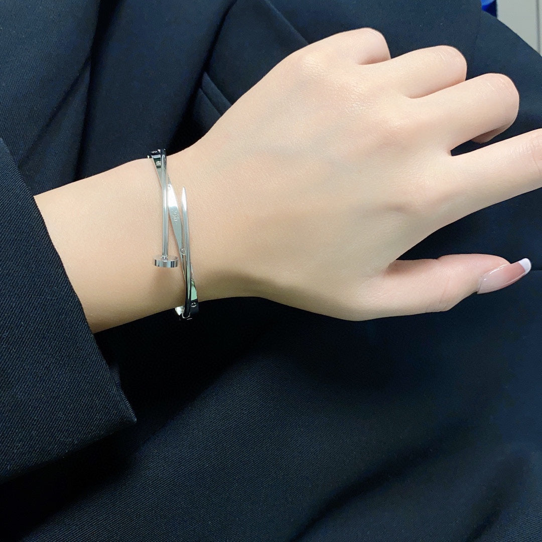[ソララジュエリー ]CT ネイルカフブレスレット パヴェダイヤモンド付き