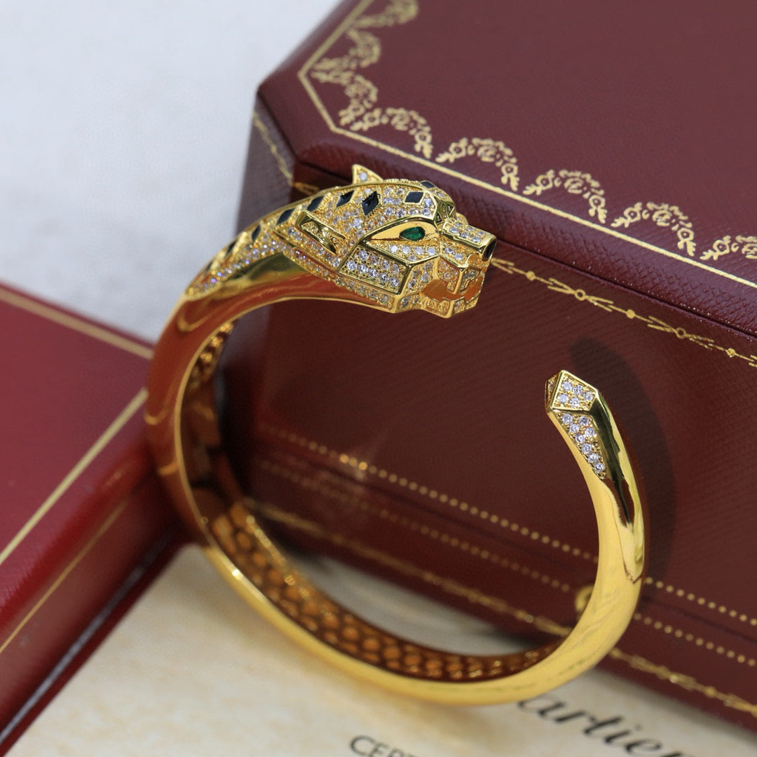 [Spira Jewelry]PAVE PANTHER HEAD OPEN BANGLE