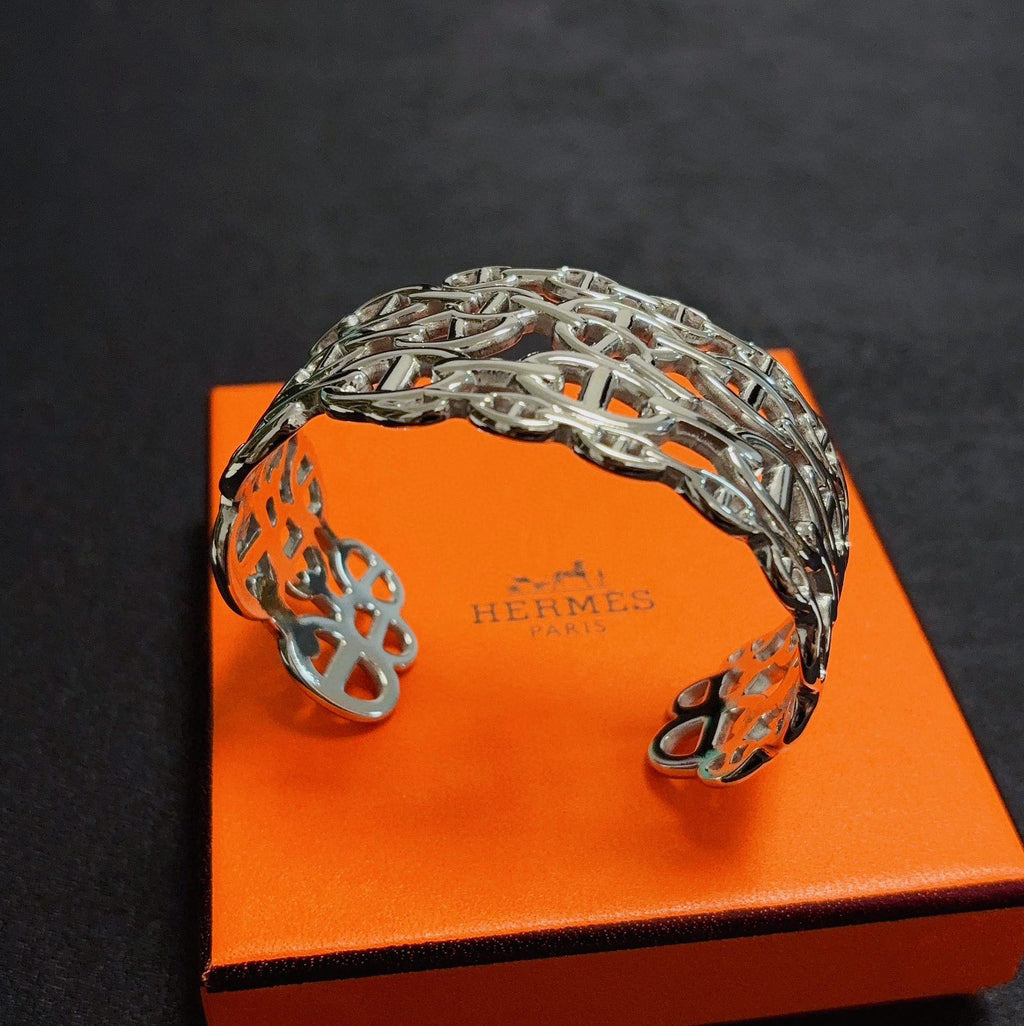 [Solara Jewelry ]H 新着 ワイドバンド ダブルインターロッキング フープブレスレット