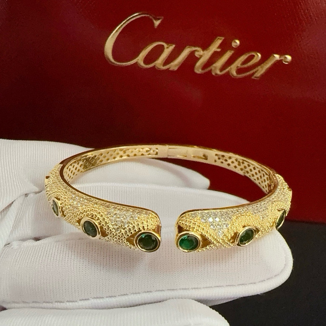 [Solara Jewelry] DOUBLE PANTHER HEAD EMERALD BANGLE BRACELET