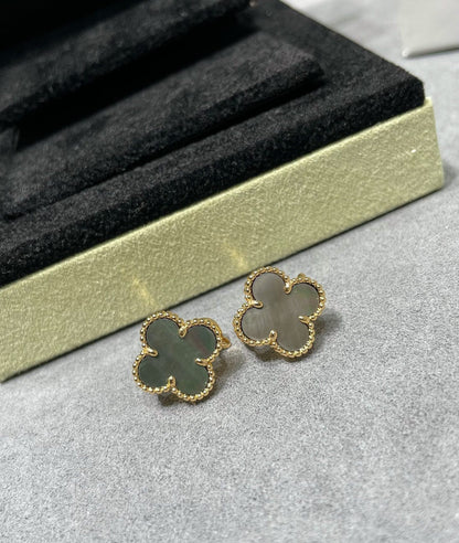 [Solara Jewelry ]CLOVER 15MM GRAY MOP EARRINGS