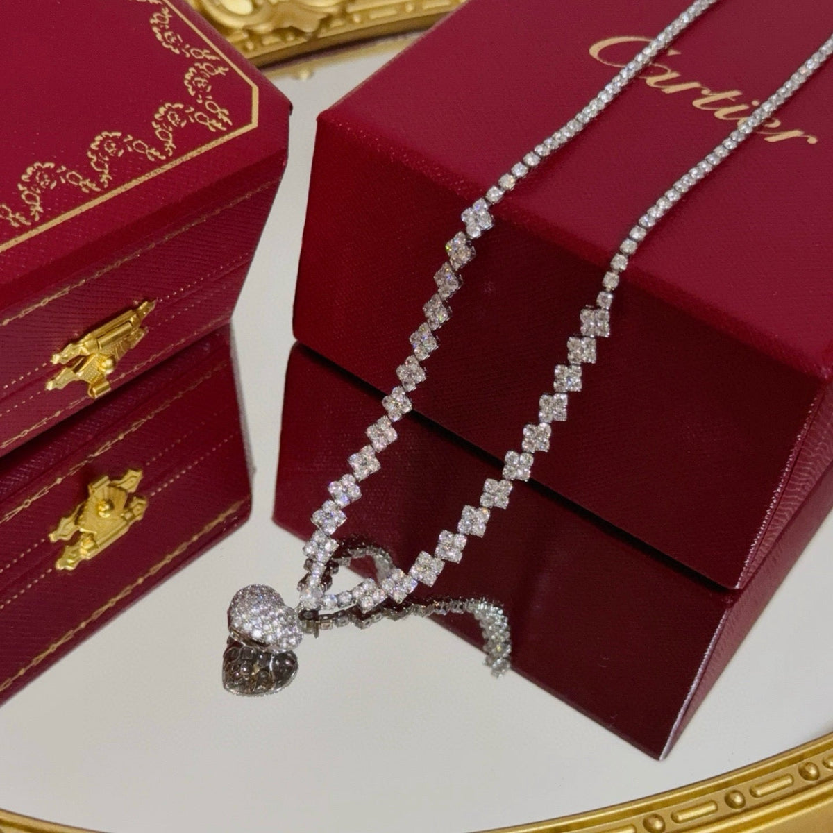 [Solara Jewelry ]LOVE Heart-Shaped Pave Diamond Pendant Necklace