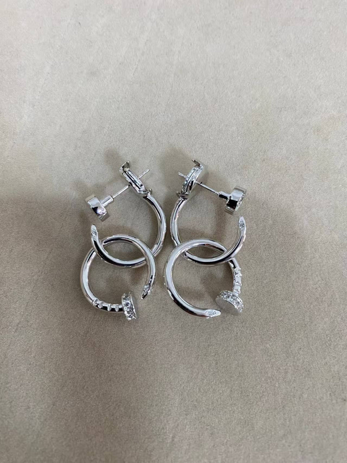 [Solara Jewelry ]LOVE New ネイル スタッドピアス | スタイル: KDEDM0006-056