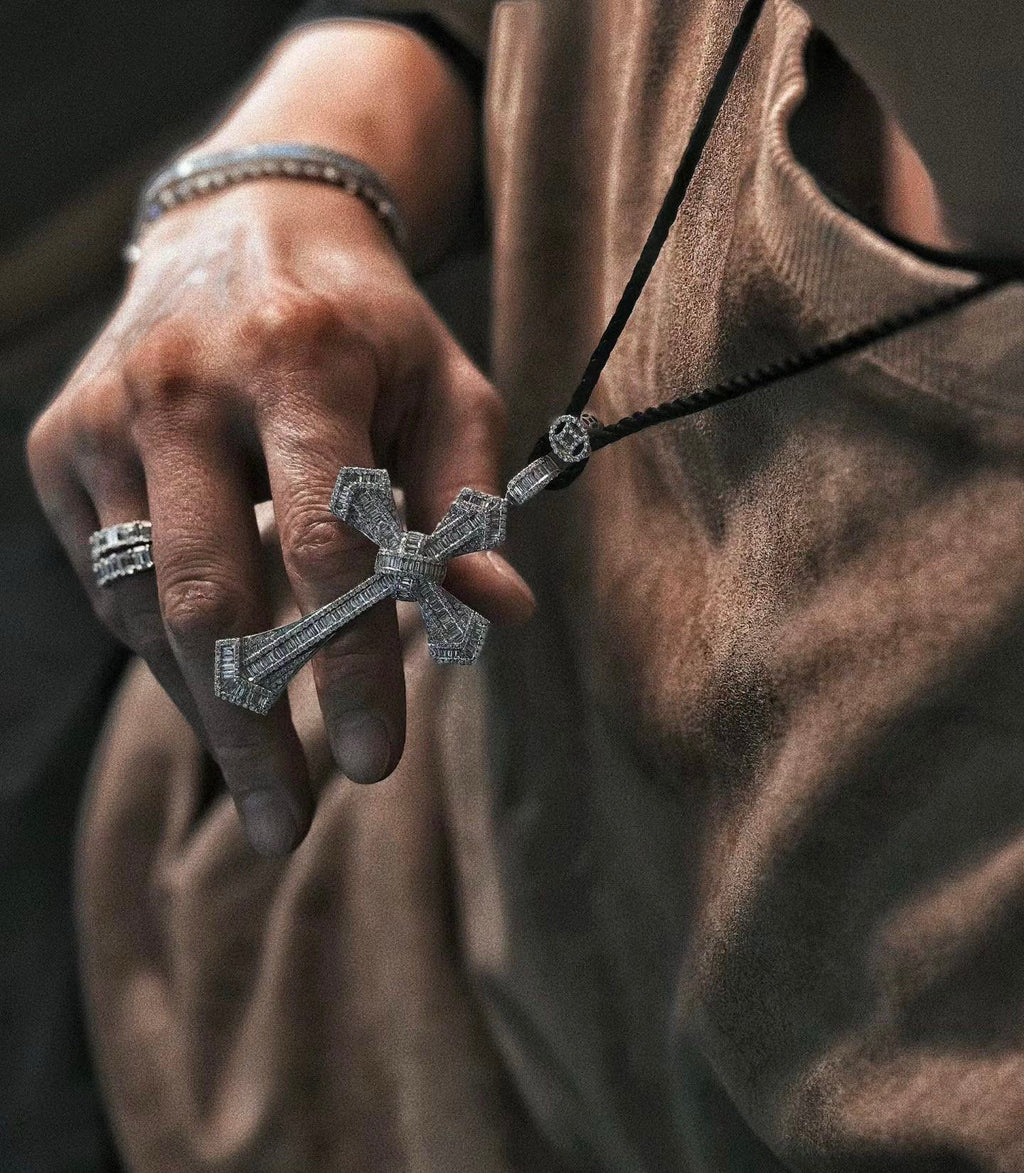 [Solara jewelry]Pave Cross Pendant Necklace image 7