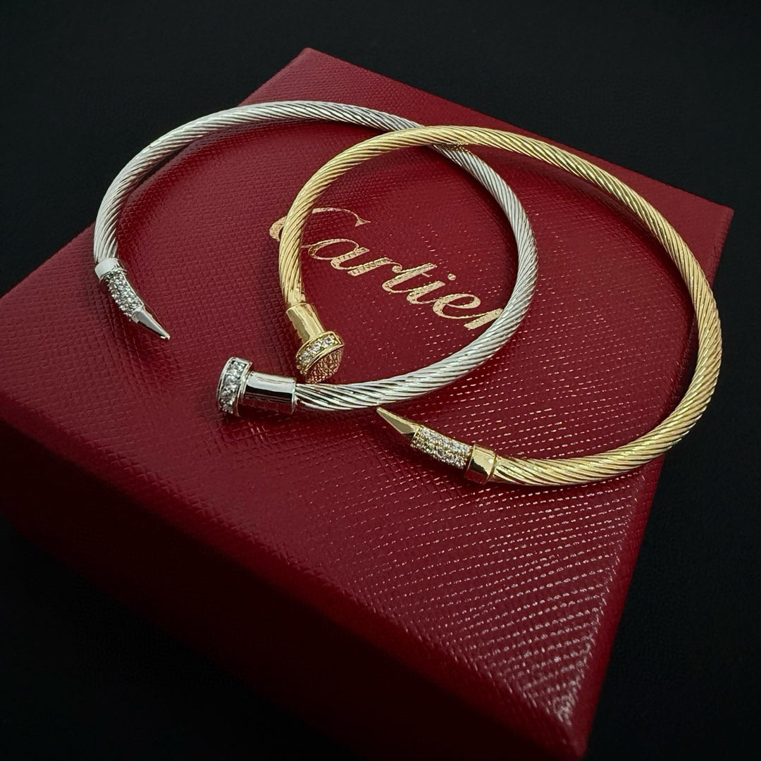 [Solara Jewelry] CT Edgy Nagelarmreif | Mit Diamanten besetztes Design