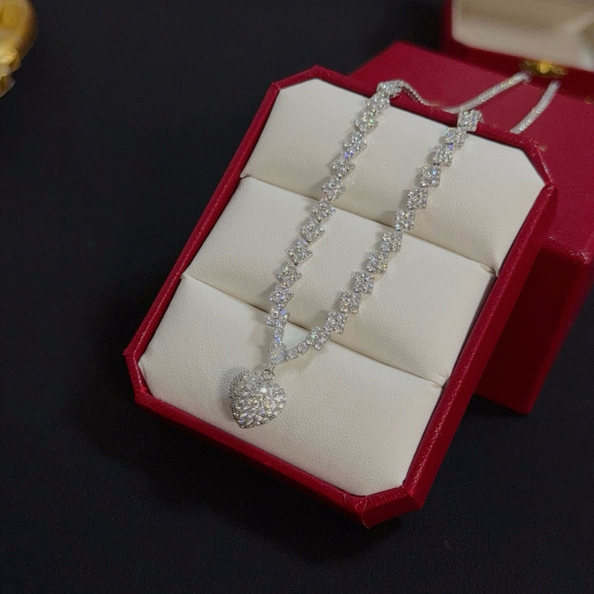 [Solara Jewelry ]LOVE ハート型 パヴェダイヤモンド ペンダントネックレス