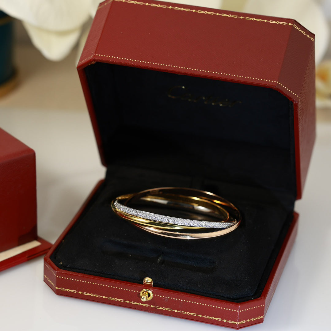 [Solara Jewelry ]ダイヤモンドが輝くマルチトーンスリーバンドツイストブレスレット