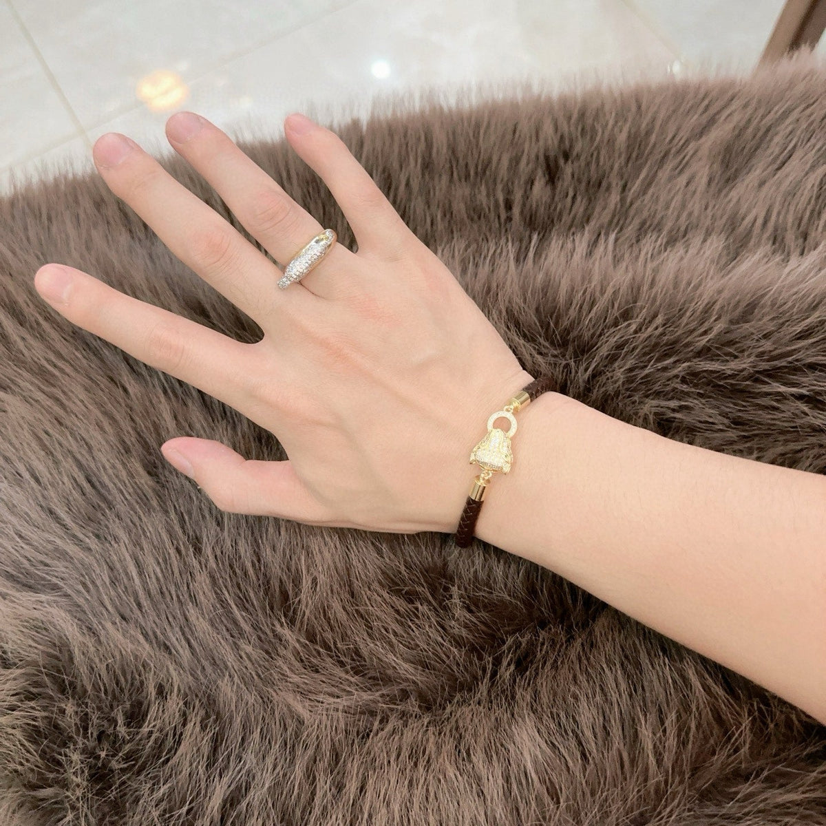 [Solara Jewelry ]CT パンサーヘッド クリスタル クラスプ 編み込みレザーブレスレット