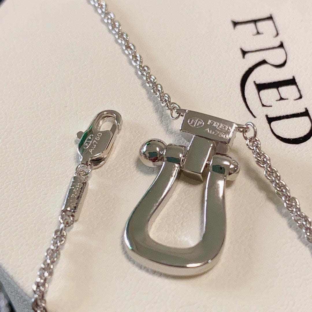 [Solara Jewelry ]FORCE Unisex Delicate Horsebit Necklace with Pavé Accents