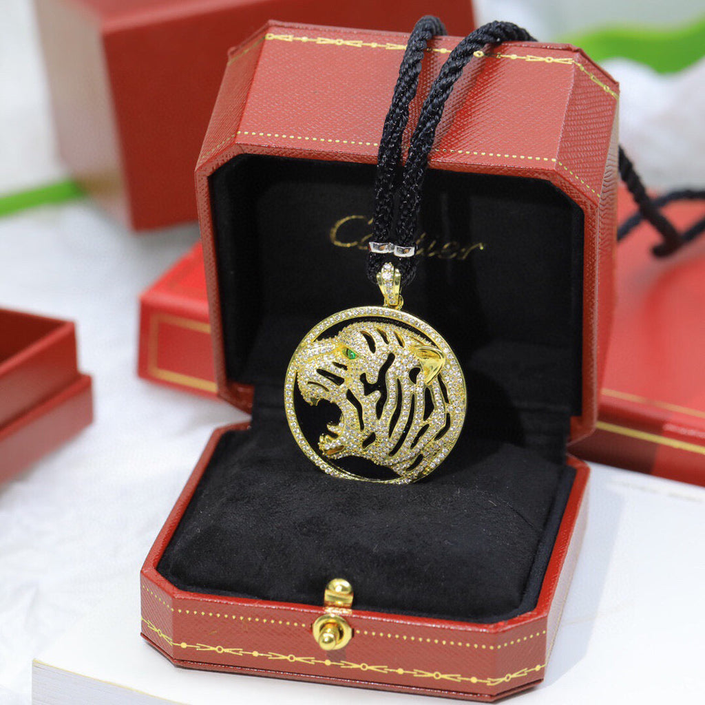 [Solara jewelry]Openwork Tiger Cord Pendant Necklace image 4