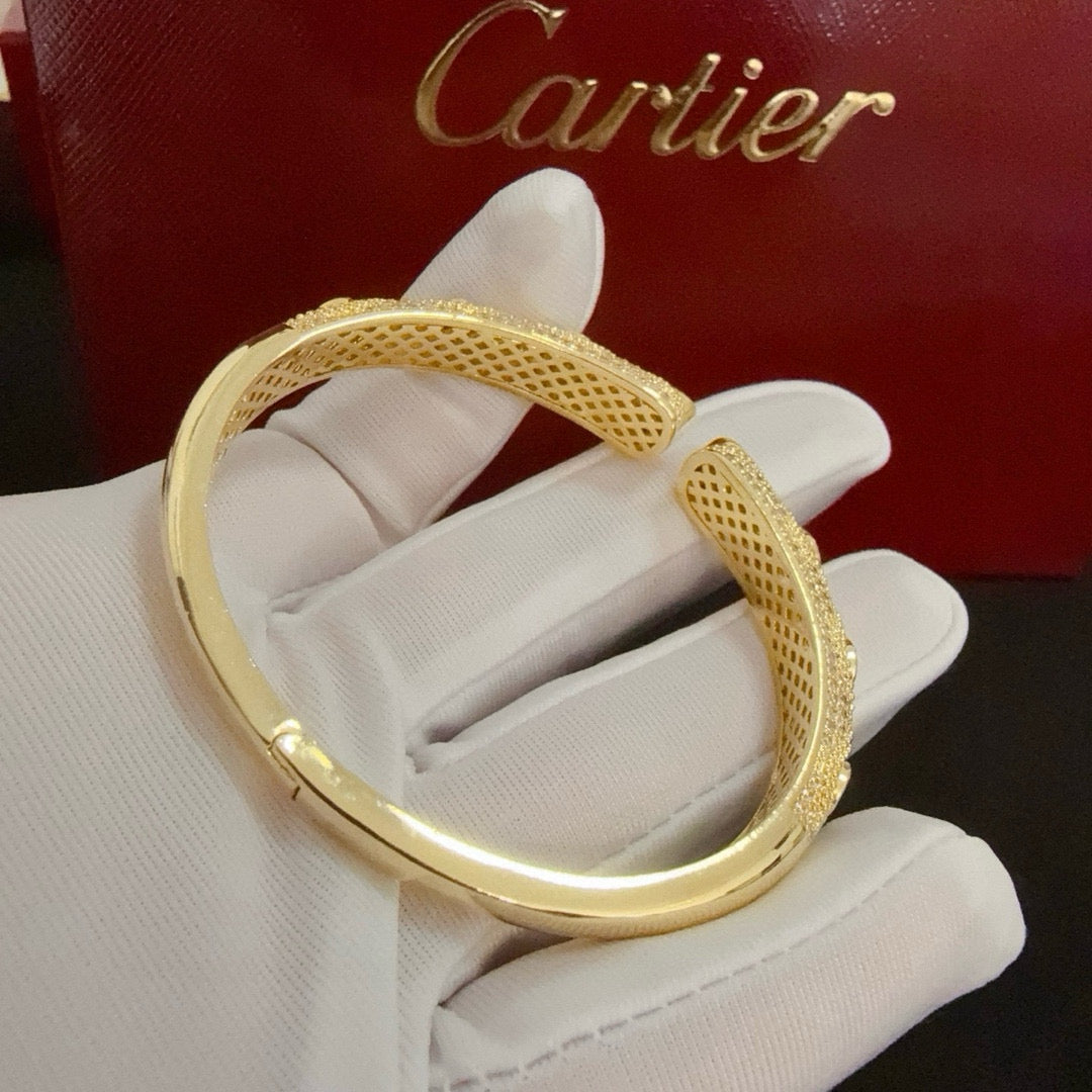 [Solara Jewelry] DOUBLE PANTHER HEAD EMERALD BANGLE BRACELET