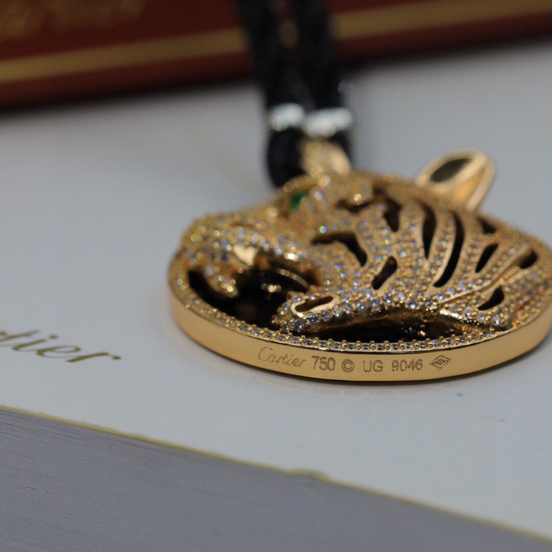 [Solara jewelry]Openwork Tiger Cord Pendant Necklace