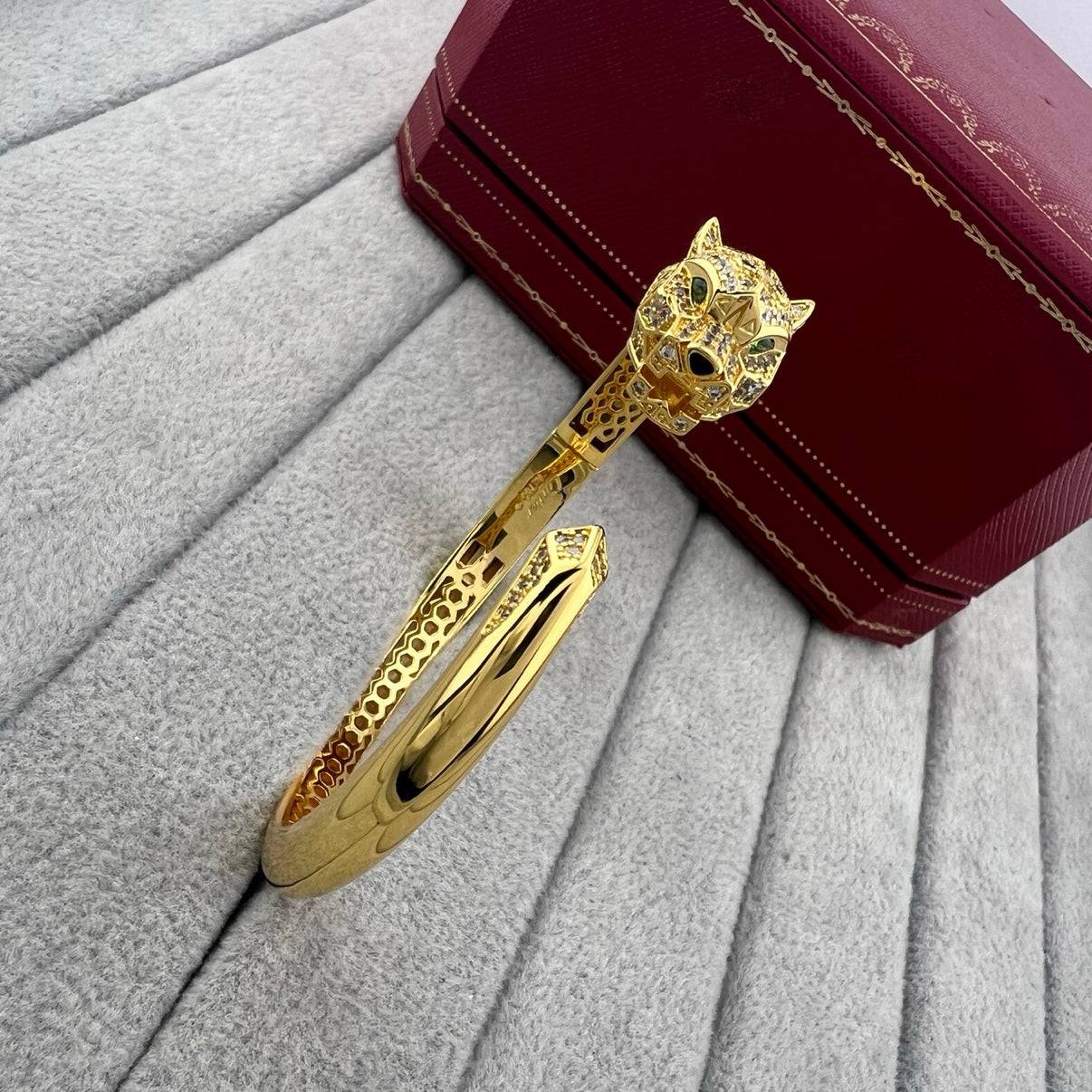 [Spira Jewelry]SCULPTED PANTHER HEAD OPEN BANGLE