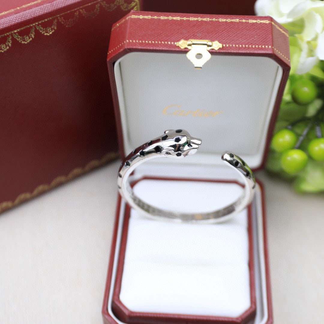 [Spira Jewelry]PAVE SPOTTED PANTHER HEAD BANGLE