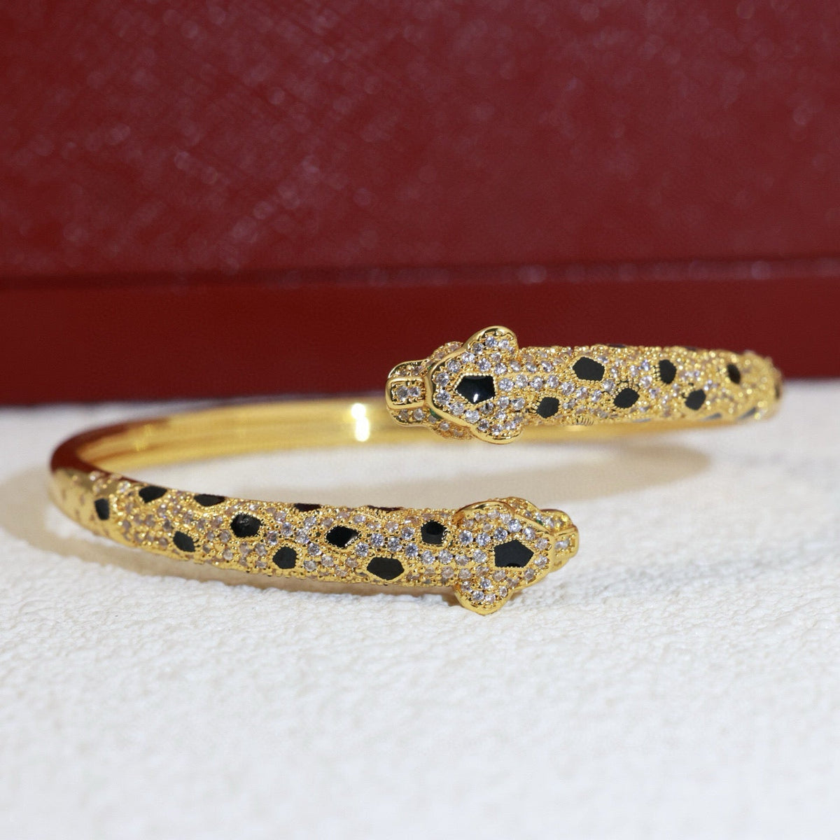 [Spira Jewelry]SPOTTED PANTHER HEAD PAVE BANGLE