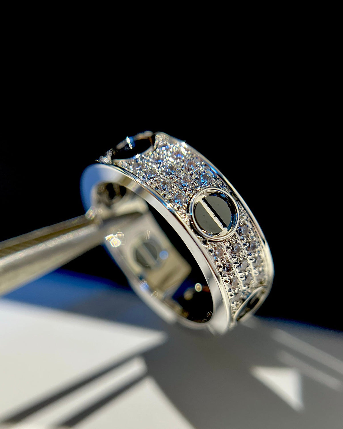 [Solara Jewelry ]LOVE RING 5.5MM DIAMONDS PAVED CERAMIC